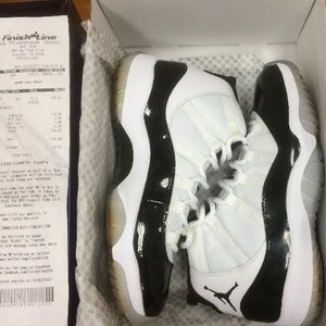 Air Jordan 11 concords